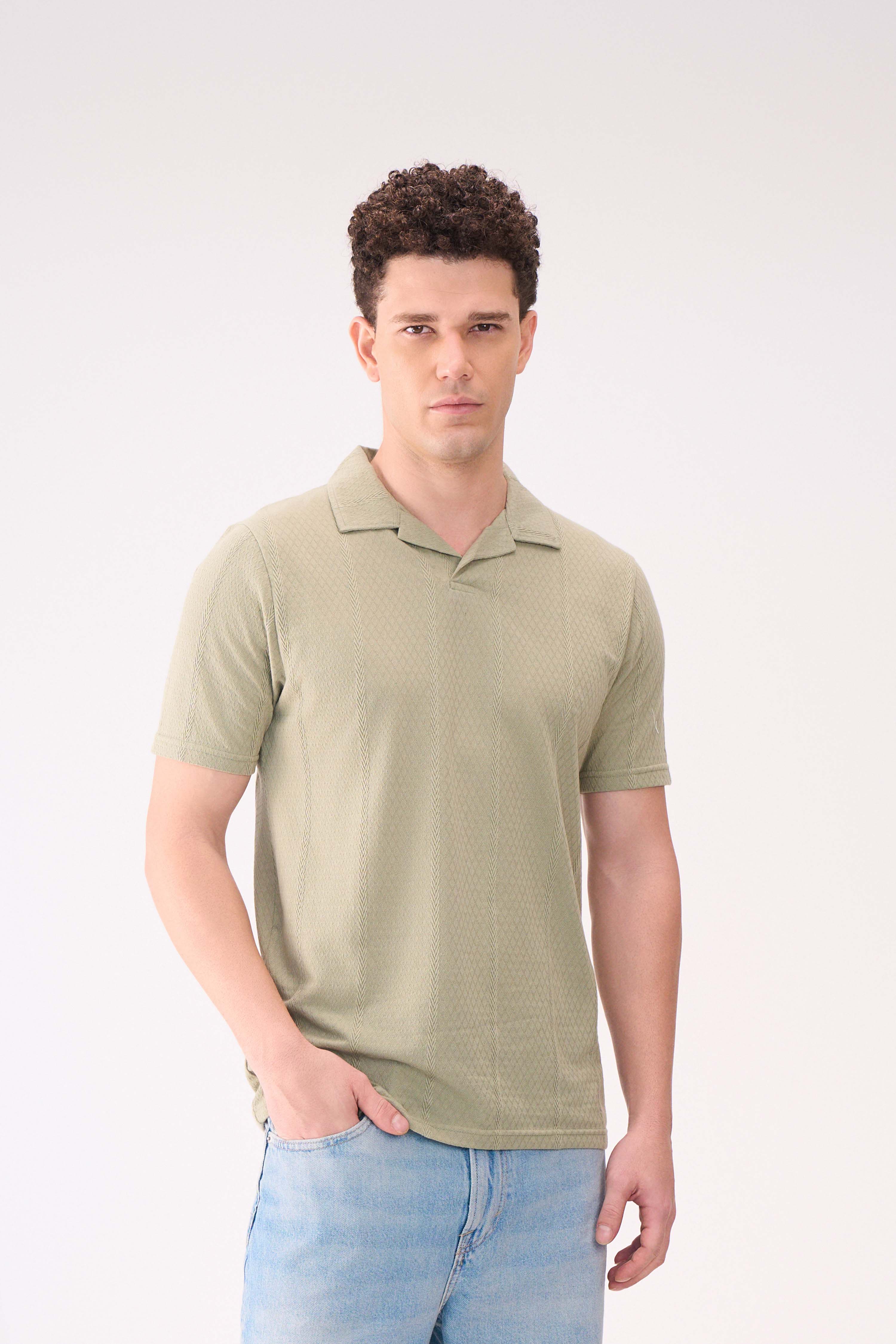 VERTICAL TEXTURES PISTA RESORT COLLAR