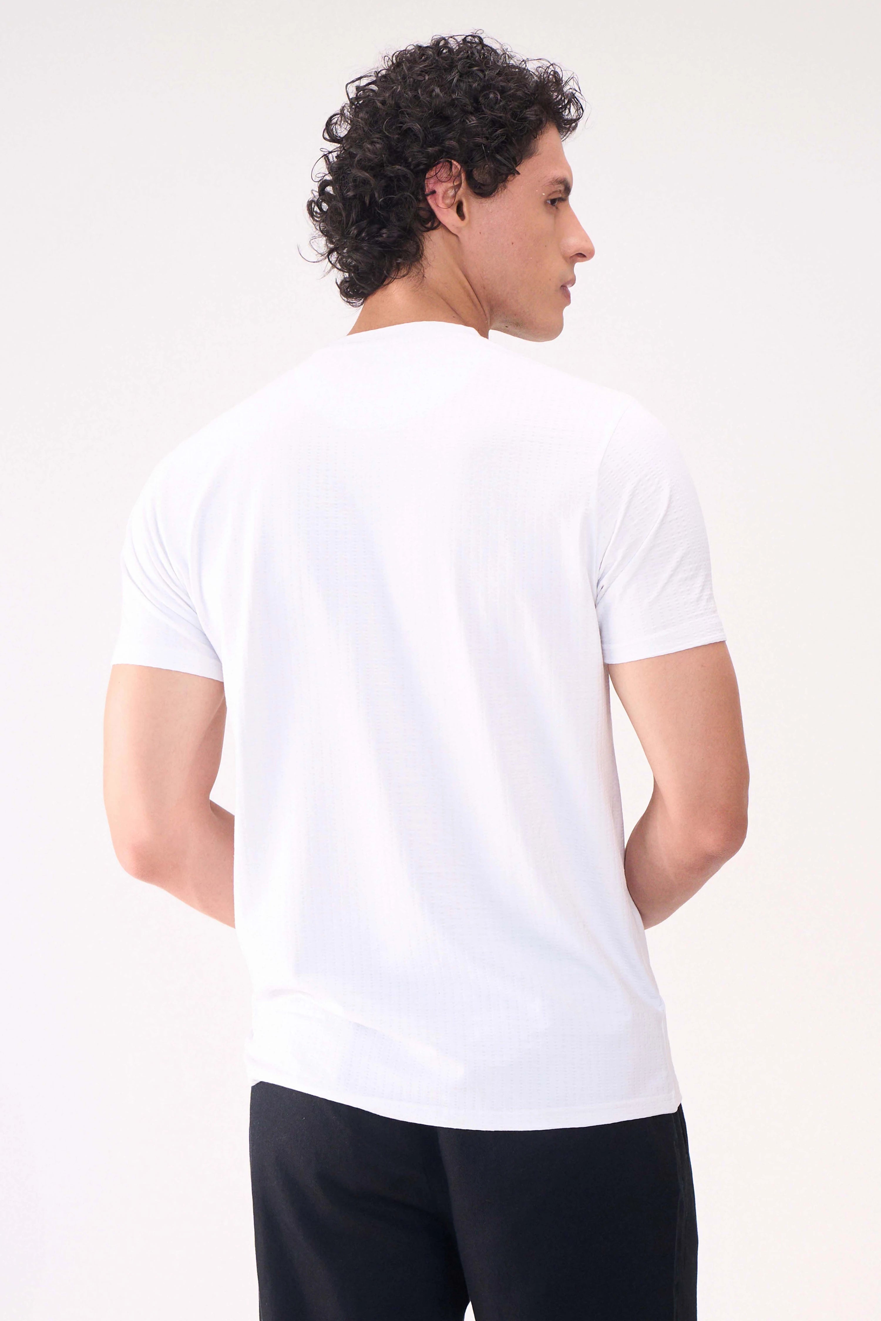 BASIC TEXTURE WHITE TSHIRT
