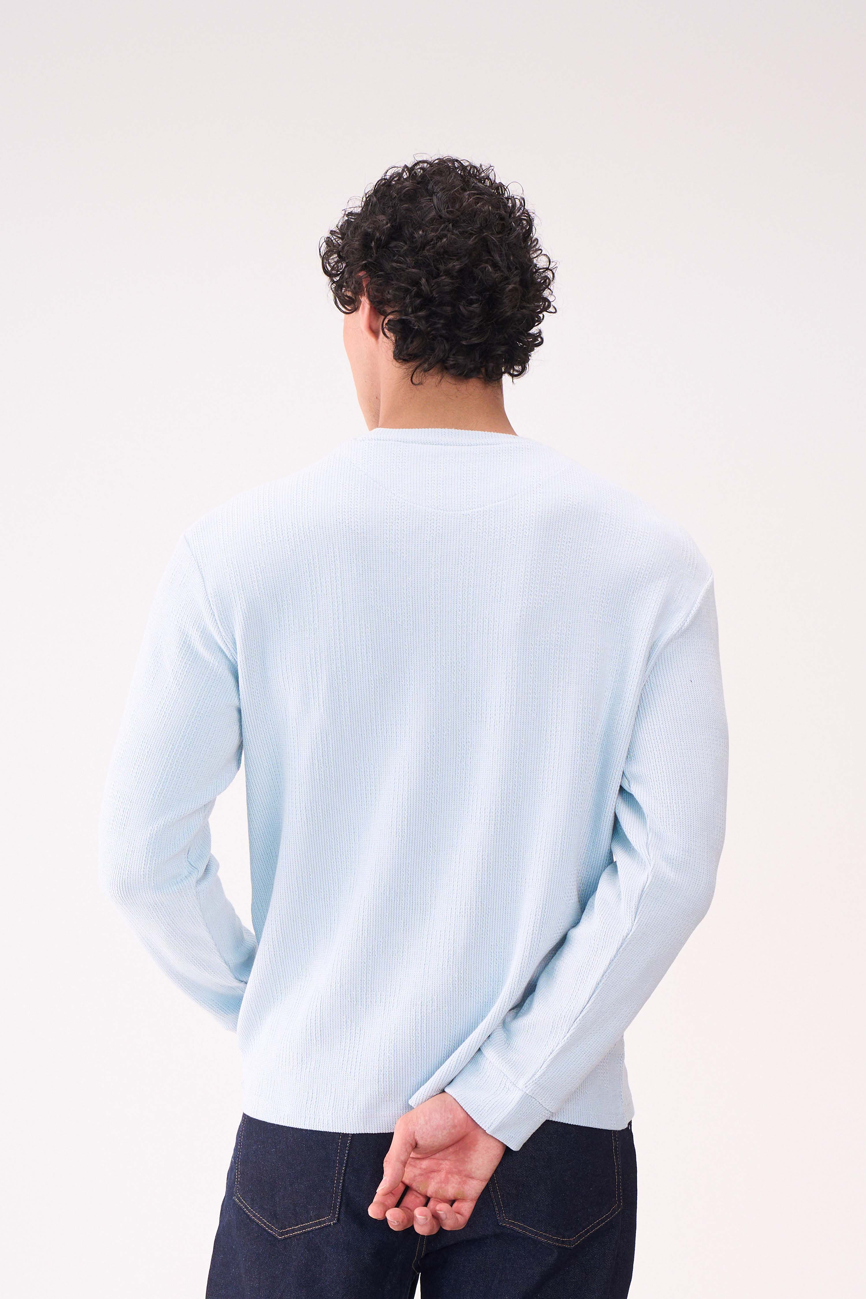 KNITTED LONG SLEEVES LIGHT BLUE
