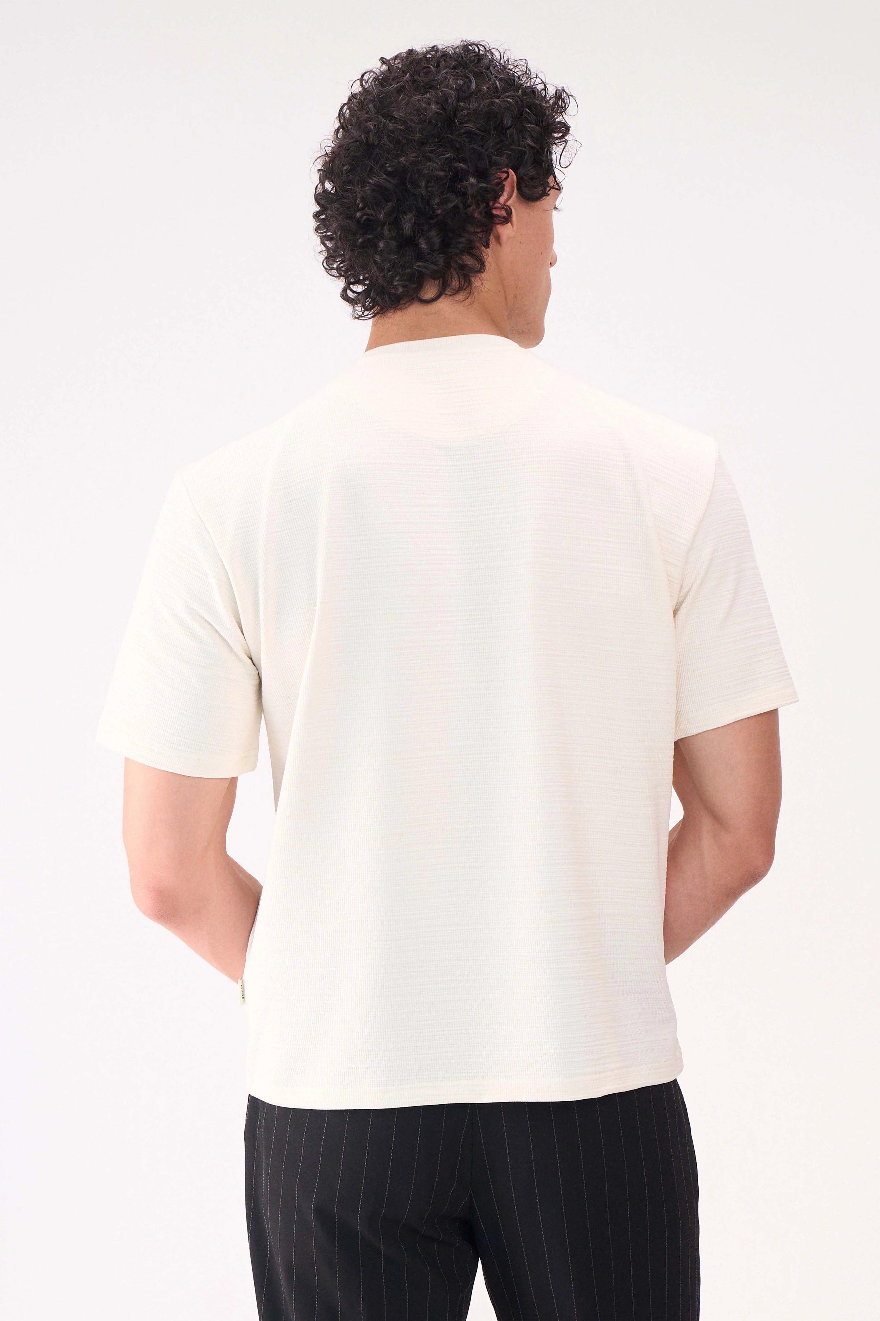TEXTURED JACQUARD TSHIRT