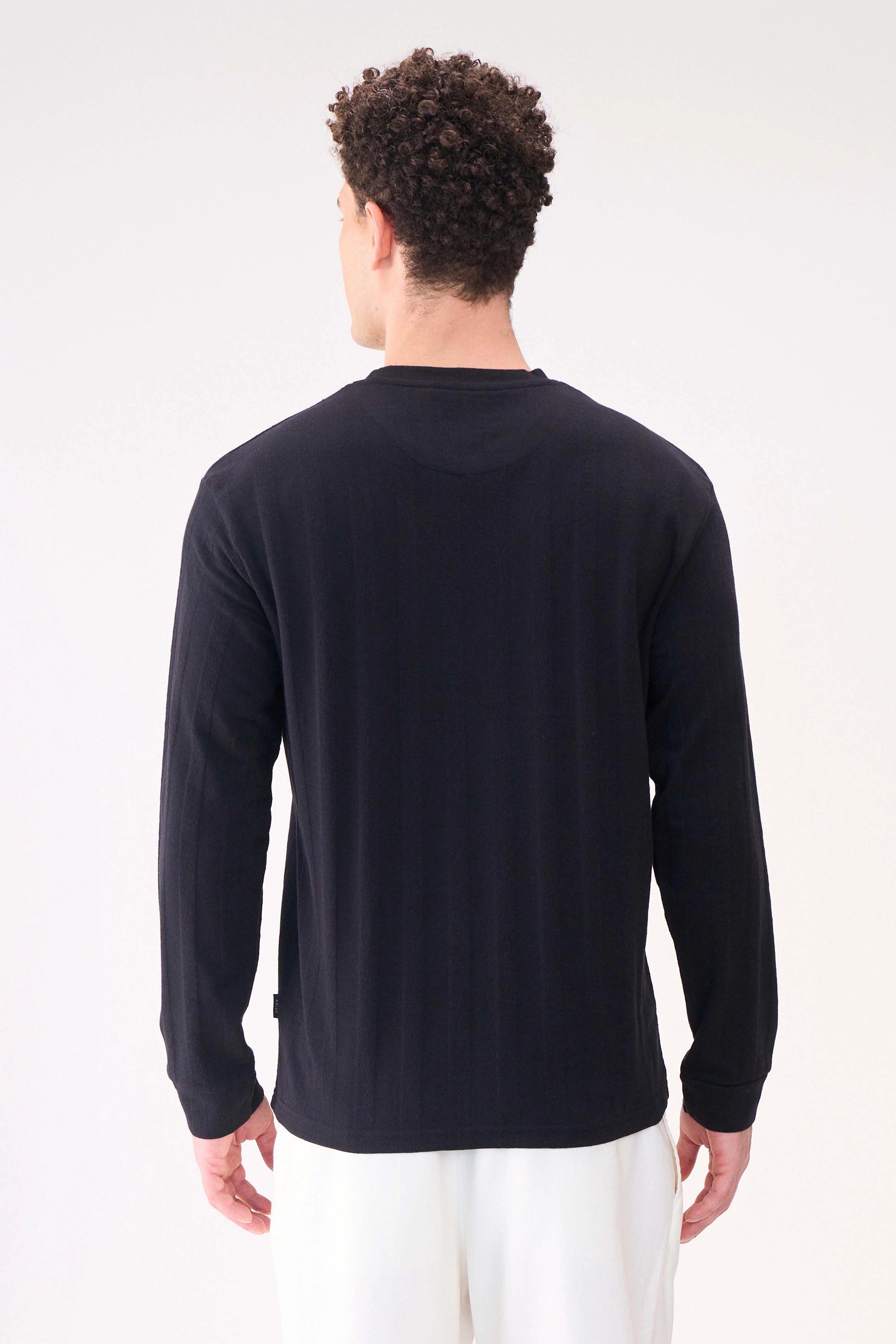 KNITTED LONG SLEEVES BLACK