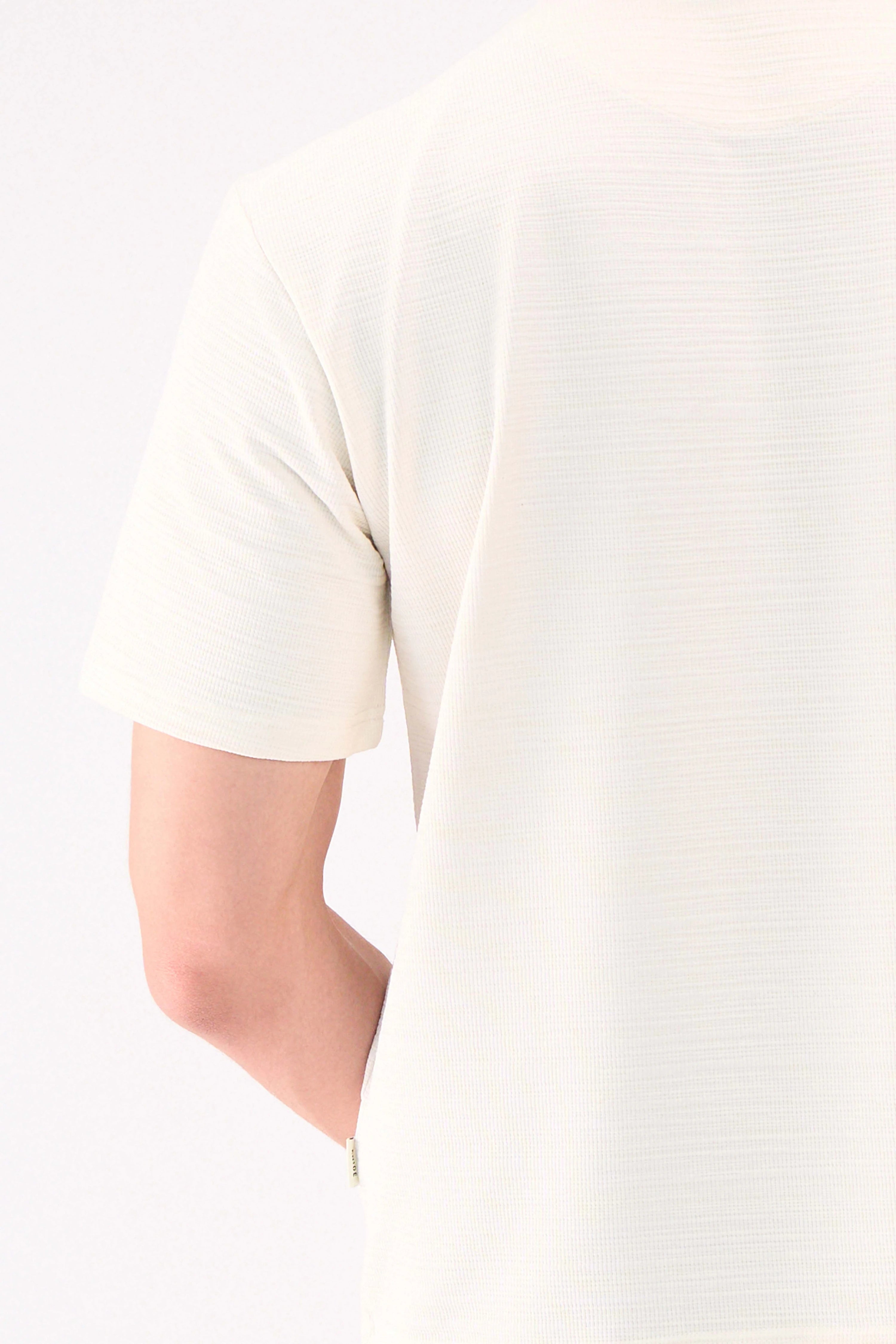 TEXTURED JACQUARD TSHIRT