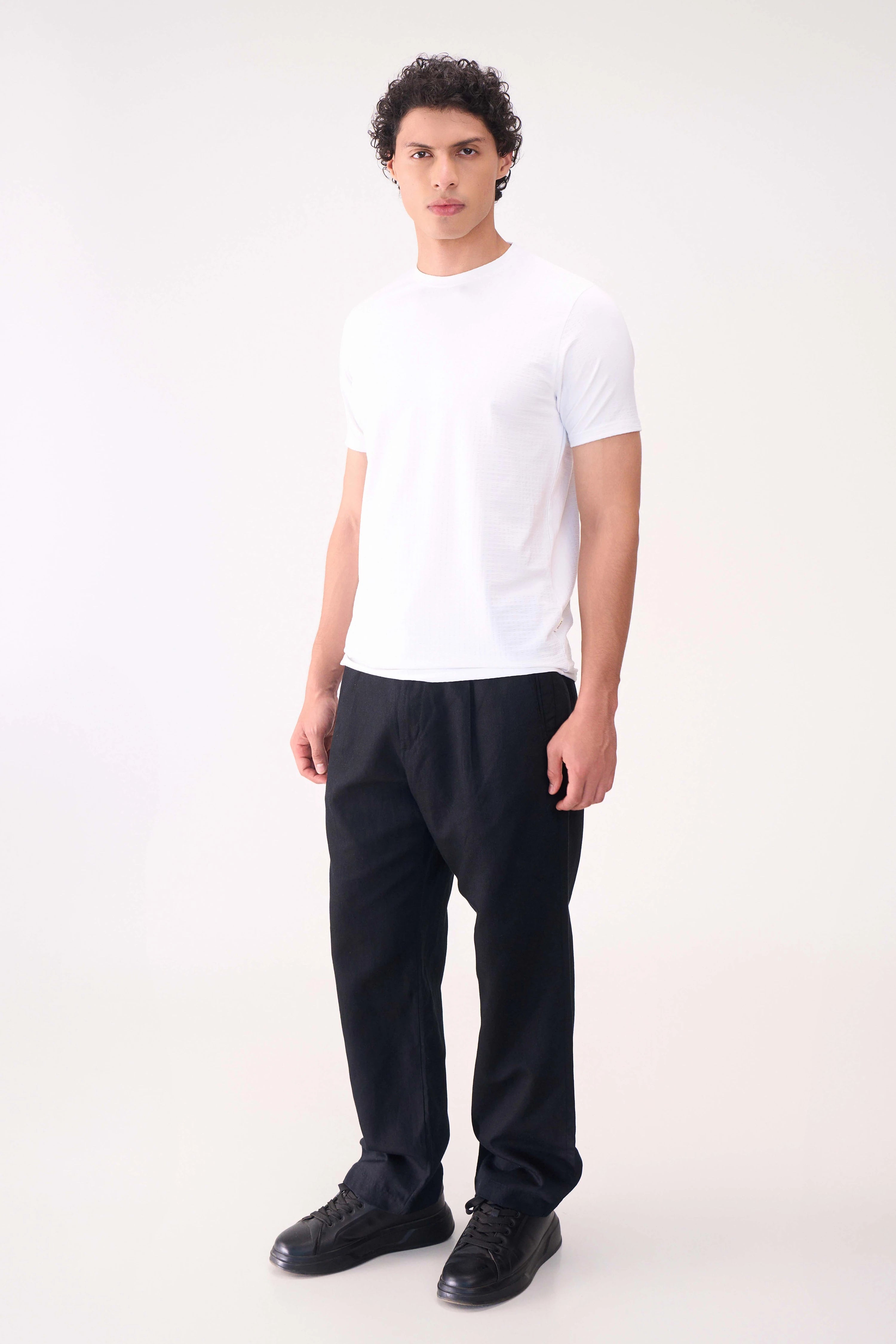 BASIC TEXTURE WHITE TSHIRT