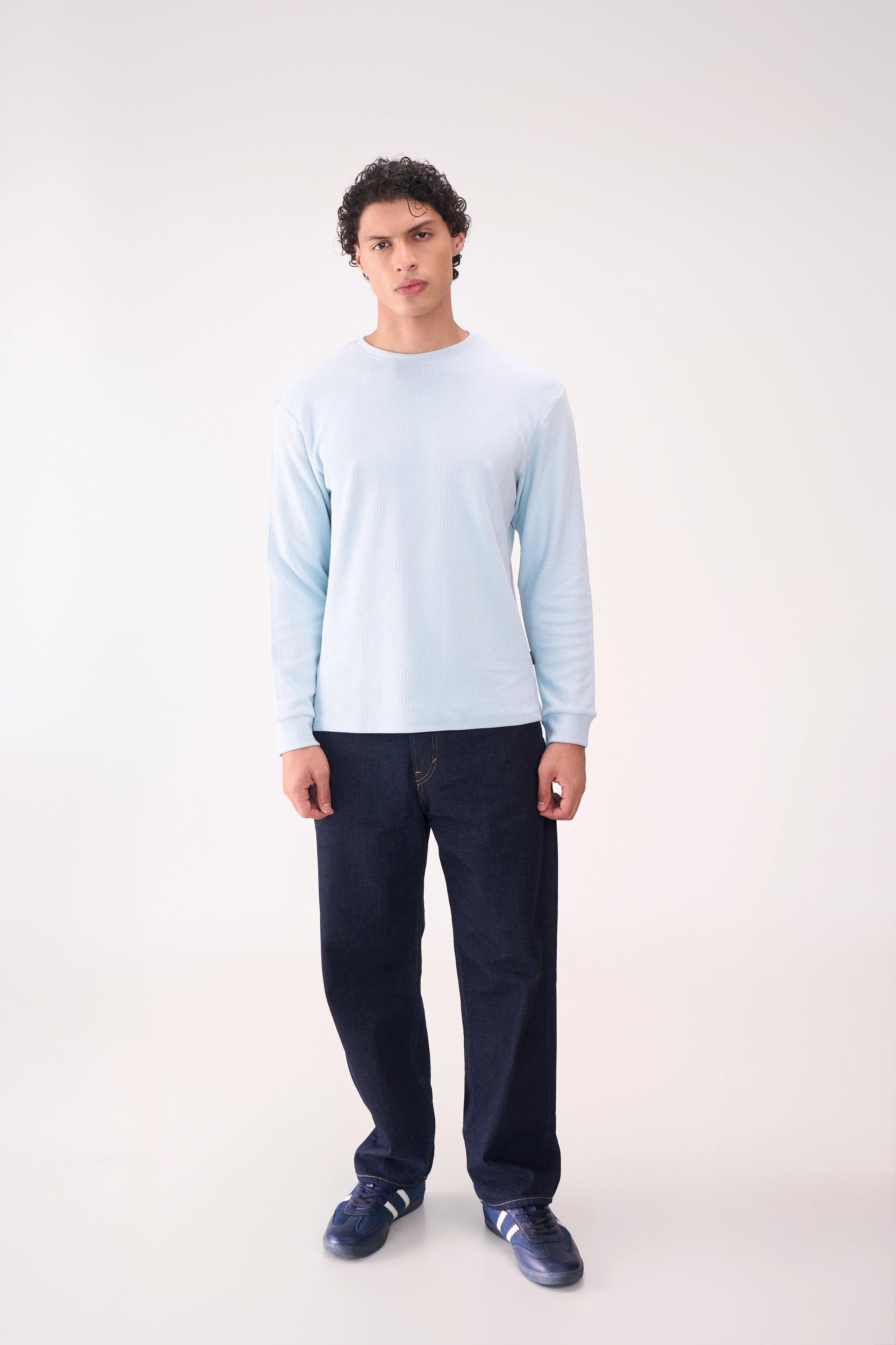 KNITTED LONG SLEEVES LIGHT BLUE