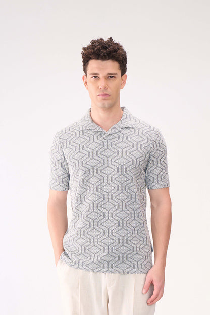 GEOMETRIC TEXTURED GREY RESORT COLLAR