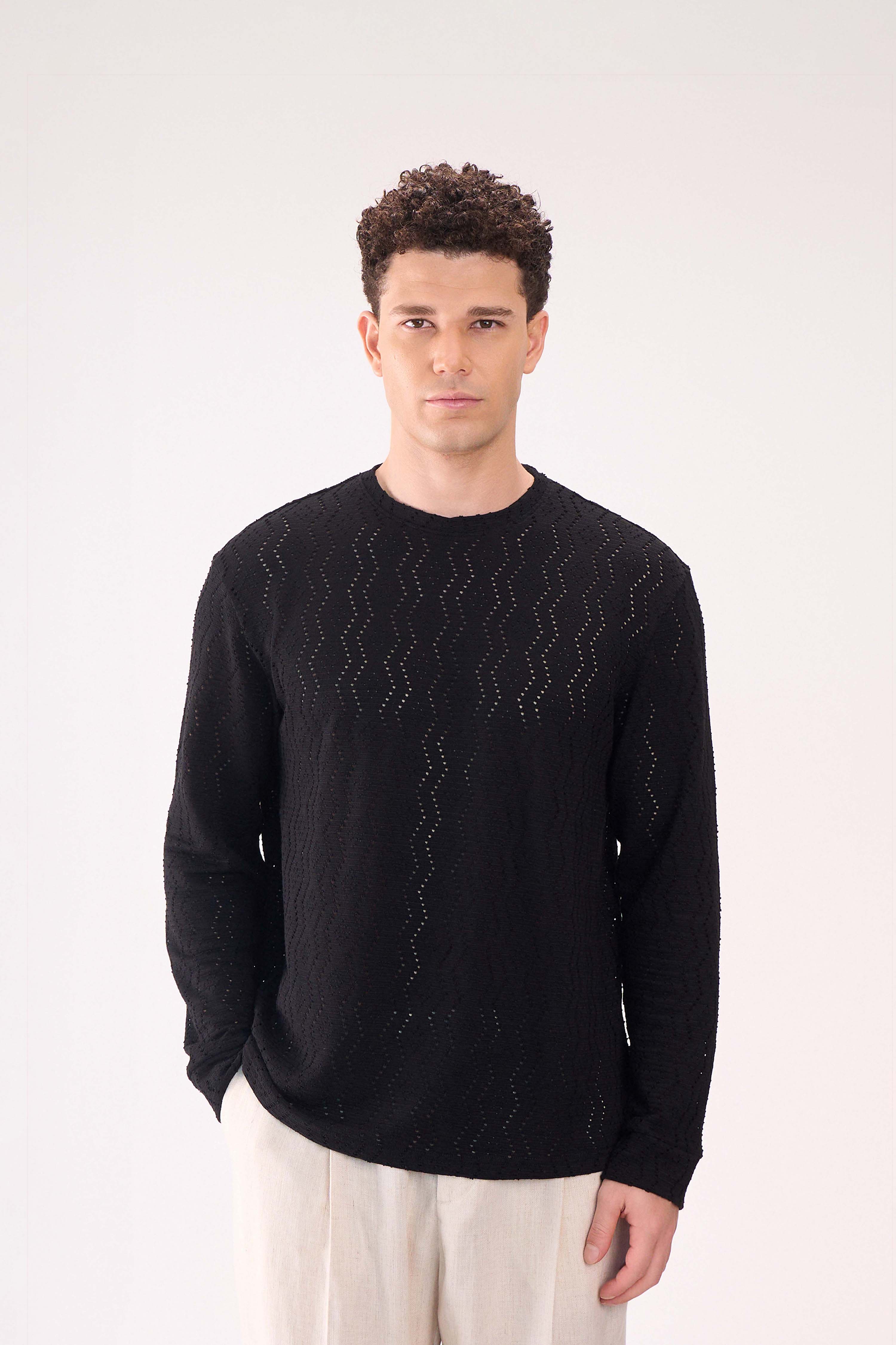 KNITTED LONG SLEEVES