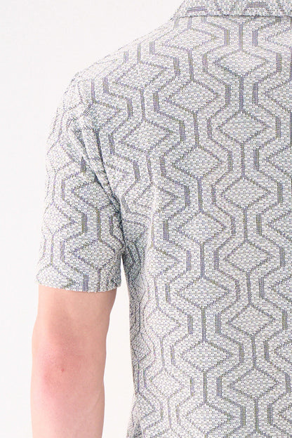GEOMETRIC TEXTURED GREY RESORT COLLAR
