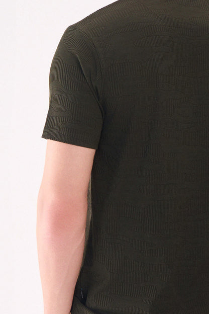 REGULAR FIT TEXTURED OLIVE