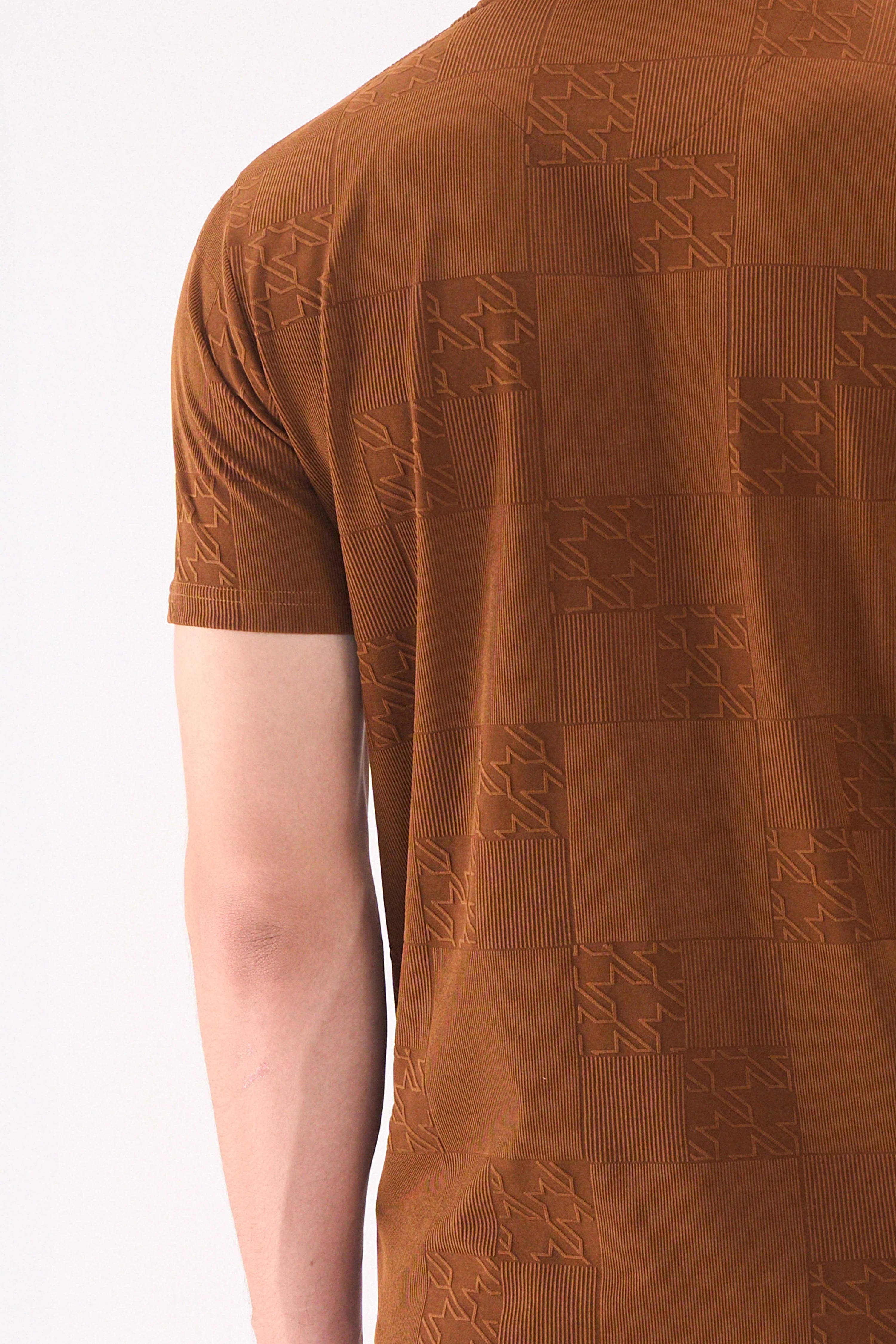 REGULAR FIT TEXTURED BROWN