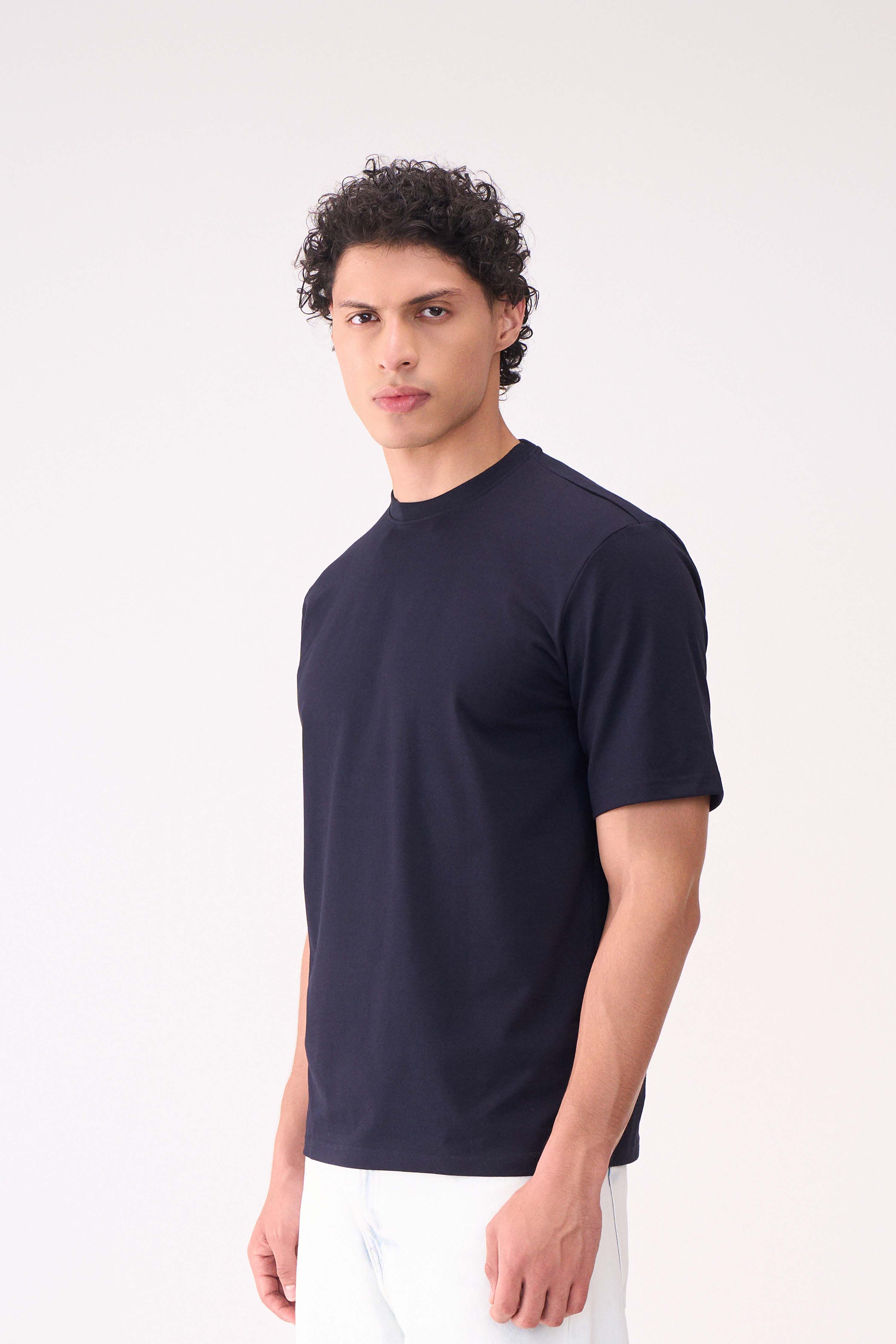 BASIC NAVY RELAXED FIT TSHIRT
