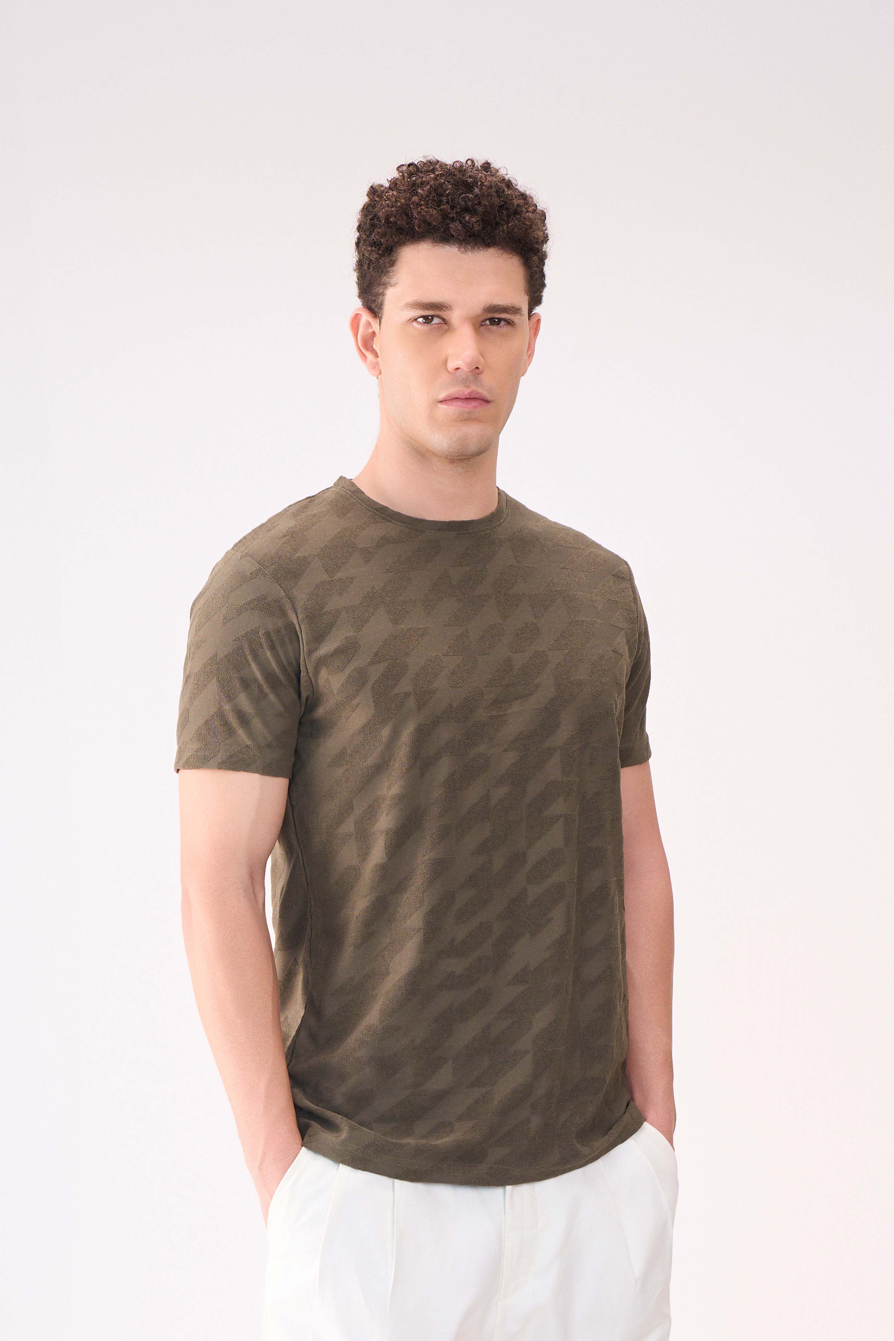 JACQUARD FLOCK PRINT OLIVE TSHIRT