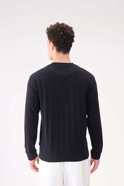KNITTED LONG SLEEVES BLACK
