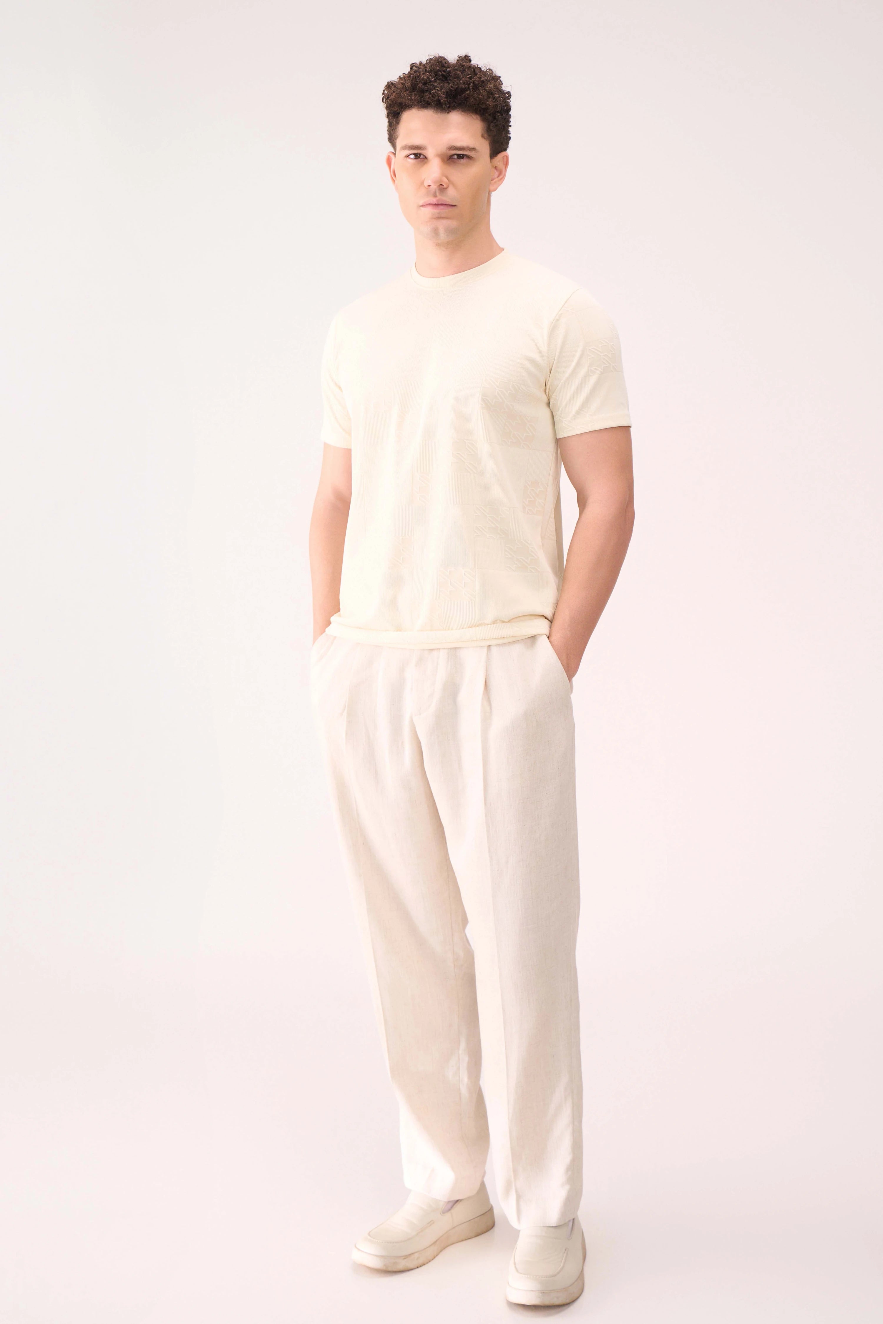 REGULAR FIT TEXTURED OFFWHITE