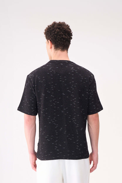 TEXTURED RELAXED FIT BLACK TSHIRT