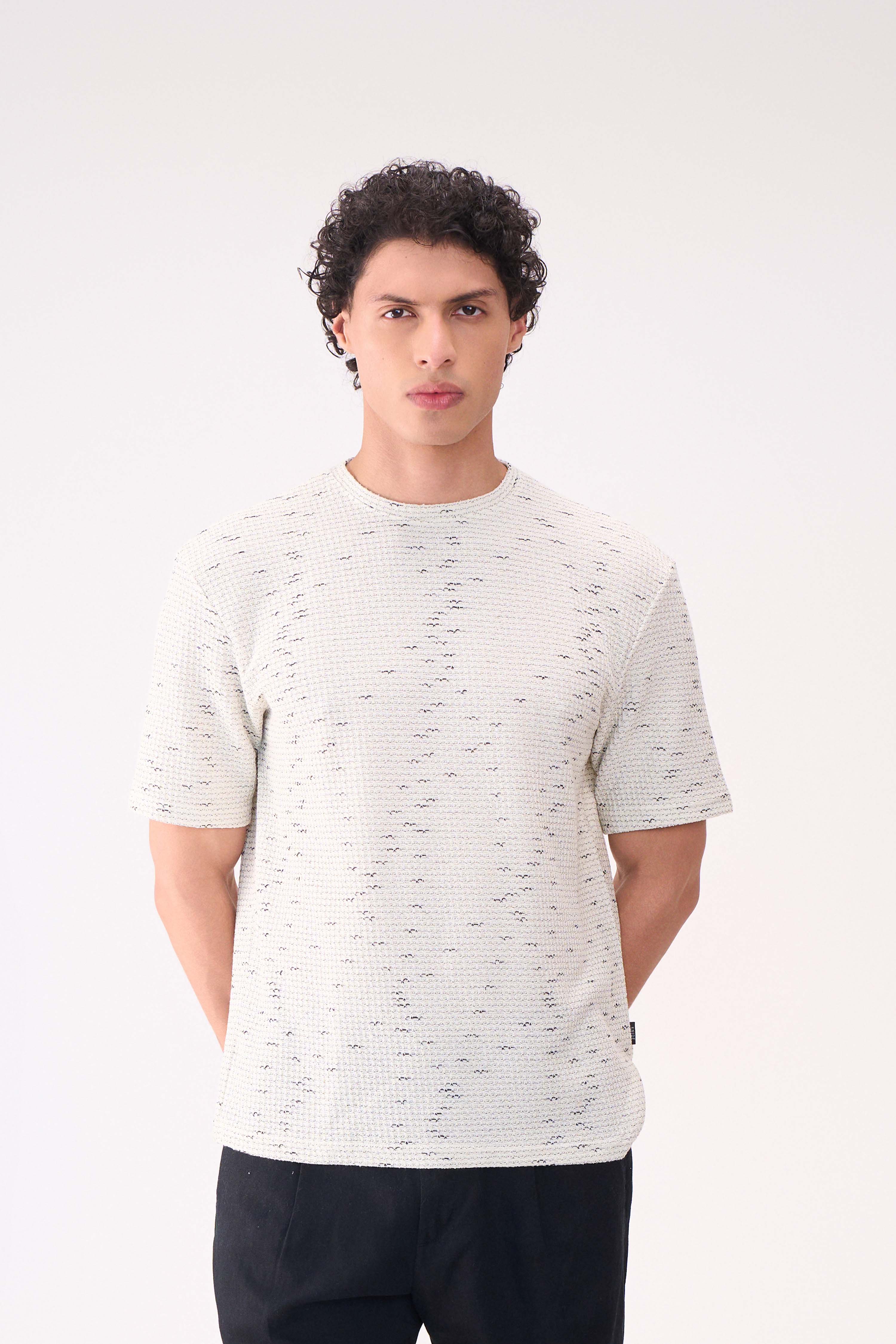 TEXTURED RELAXED FIT WHITE TSHIRT