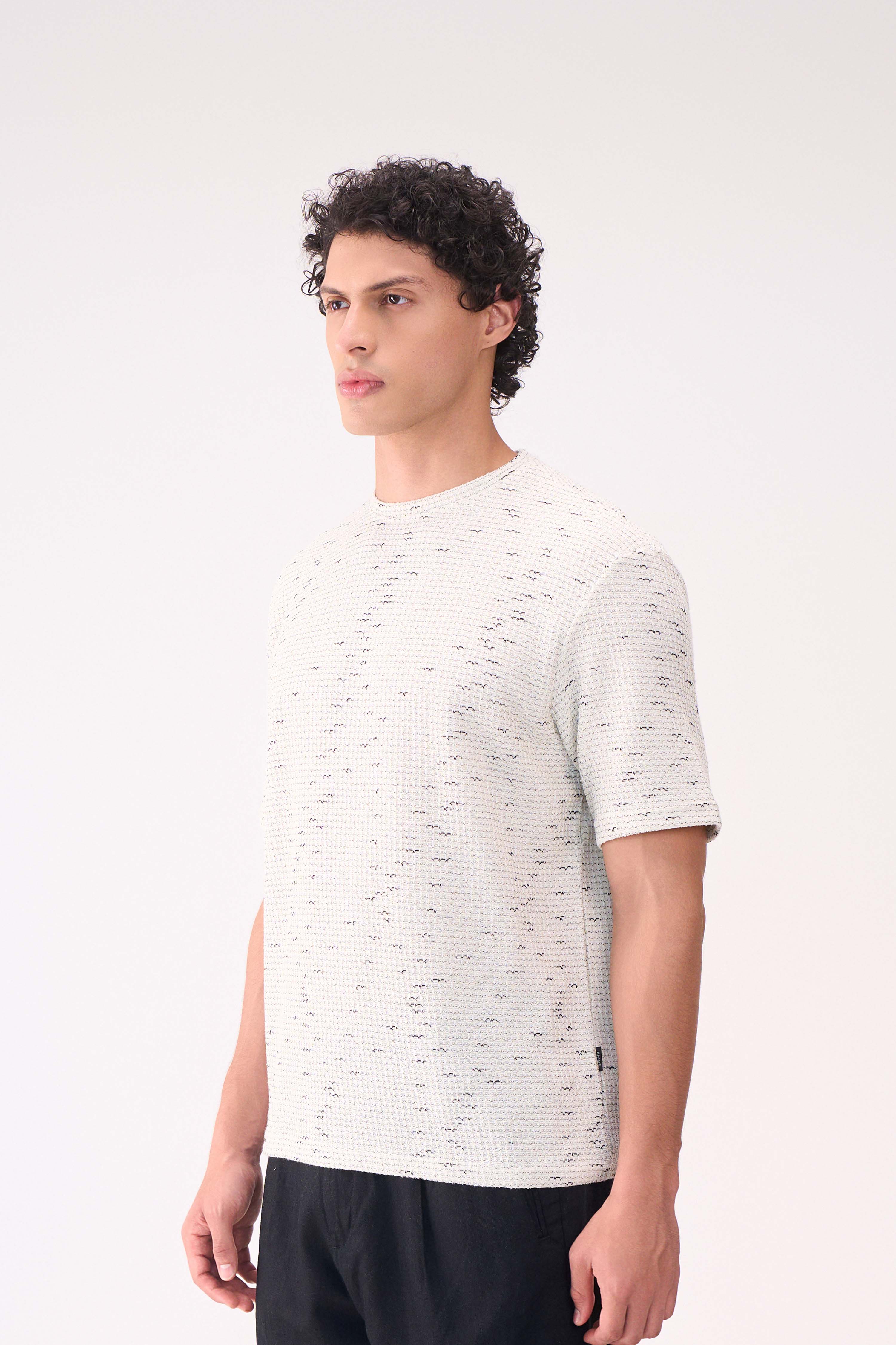 TEXTURED RELAXED FIT WHITE TSHIRT